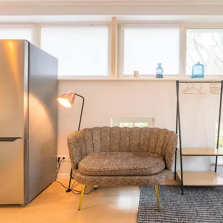 Design - Sanssouci, 10 Geschwister-scholl-strasse *