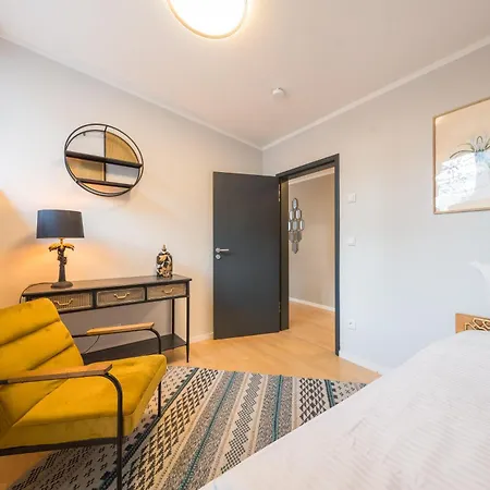 Design - Sanssouci, 10 Geschwister-scholl-strasse Apartman *