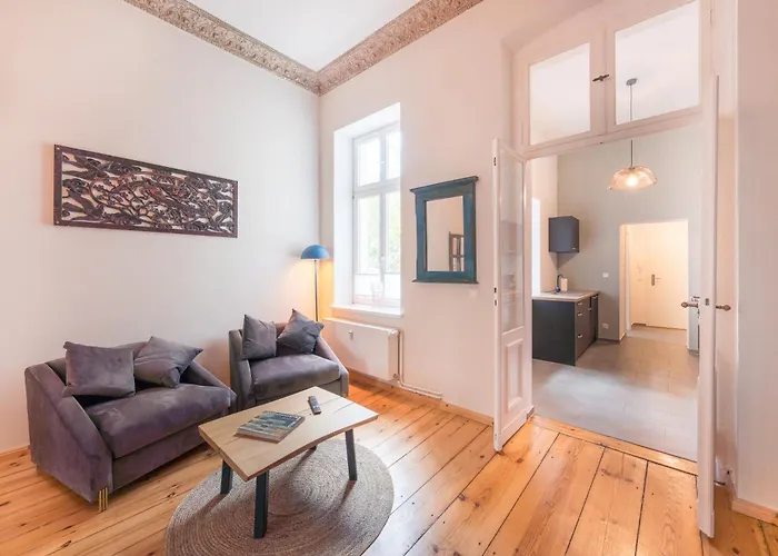 Design - Sanssouci, 10 Geschwister-scholl-strasse アパート *